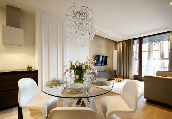 projekt_otwartej_kuchni_polaczonej_z_salonem_i_jadalnia