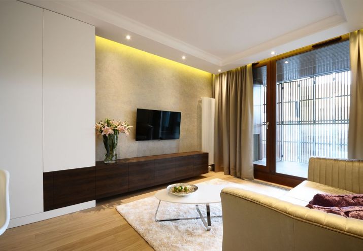 projekt_salonu_z_dekoracyjna_sciana_projektant_wnetrz_warszawa